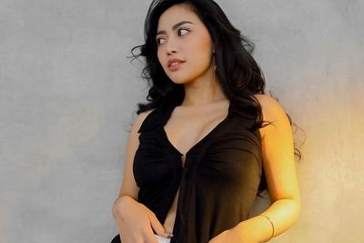 Gaya Rachel Vennya Pamer Stretch Mark di Perut Buat Netizen Salfok!
