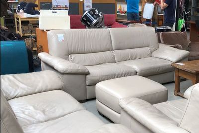 Thrifting Jadi Gaya Hidup di Eropa, Berapa Harga Furnitur Bekas di Belgia?