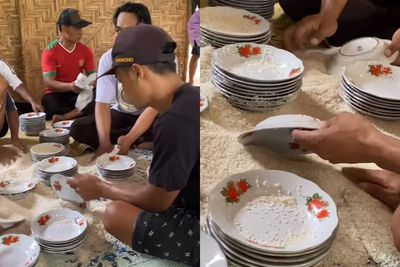 Viral Sekumpulan Bapak-Bapak Cuci Piring Pakai Beras, Netizen: Sayang Berasnya