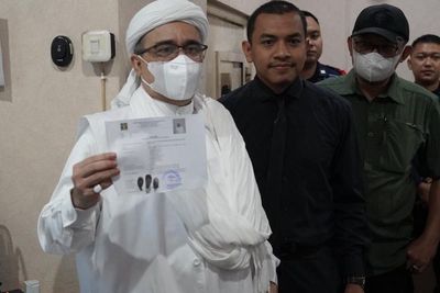 Habib Rizieq Resmi Bebas Terhitung Mulai Hari Ini!