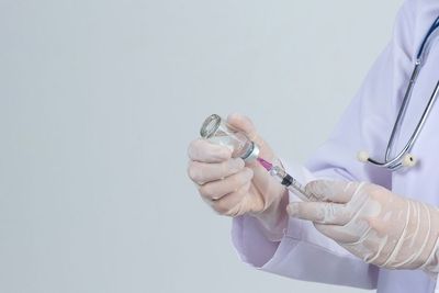 Antibodi dari Vaksin Booster pada Varian Omicron Menurun Setelah 3 Bulan