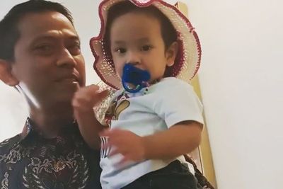 Unboxing Kado Ulang Tahun dari Mayang dan Doddy Sudrajat, Gala Sky: Makasih Pak Doddy