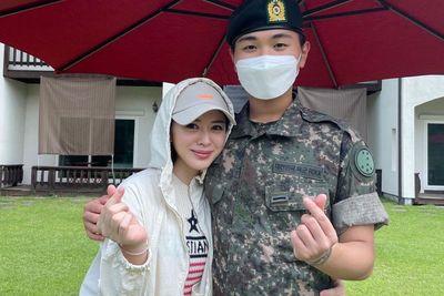 Potret Ayana Moon Tampil Tanpa Hijab di Korea, Awalnya Banjir Komentar Negatif Netizen!
