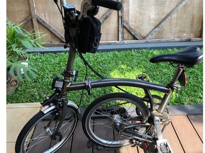 Terungkap! Ini yang Membuat Harga Sepeda Lipat Brompton Sangat Mahal!