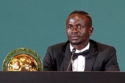 Kembali Jadi Pemain Terbaik Afrika, Sadio Mane Singgung Persaingan dengan Mo Salah