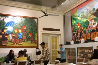 Rekomendasi Tempat Ngopi Asyik di Malioboronya Kota Malang, Vibe-nya Jadul Banget