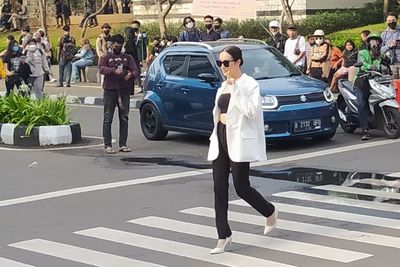 Riza Patria Tak Perbolehkan Gelar Citayam Fashion Week di Zebra Cross: Ganggu Mobil Lewat