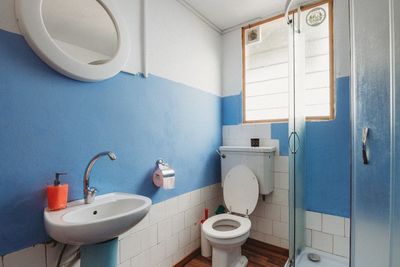 7 Desain Kamar Mandi Minimalis yang Aesthetic dan Kekinian