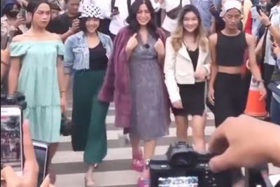 Gisel Tak Sengaja Ketemu Jedar di Citayam Fashion Week, Keduanya Berakhir Catwalk Bareng!