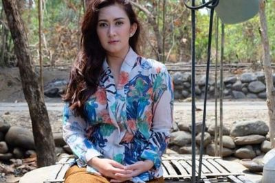 Nafa Urbach Garang dan Melotot Seperti Suzanna saat Pemotretan, Tetap Dipuji Cantik