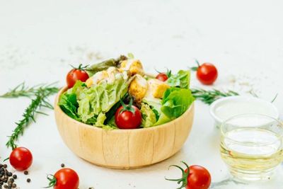 5 Menu Salad yang Bikin Kulit Glowing, Cobain Deh!