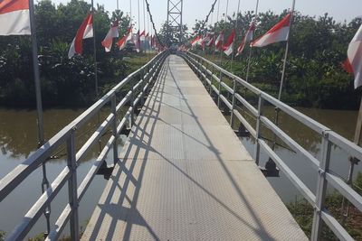 Menelan Dana Rp10 Miliar, Ini Wajah Baru Jembatan Tambakboyo yang Sempat Ambrol