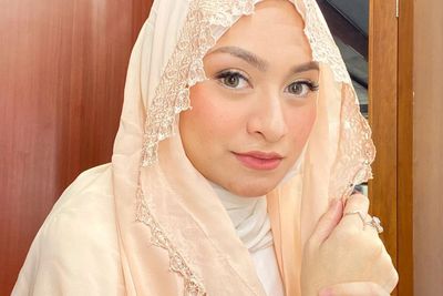 Cerai dari Sule, Nathalie Holscher Nangis Akui Trauma dengan Pernikahan