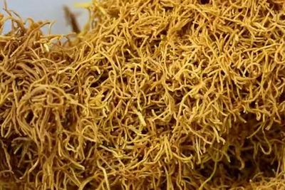 Top Markotop! Mie Kering Awa, Kuliner Legendaris Makassar yang Dimasak Menggunakan Arang
