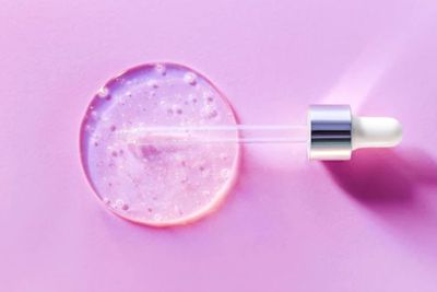 Tips Menyimpan Produk Skincare Retinol, Jangan di Kulkas!