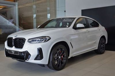 BMW X4 xDrive30i M Sport Ditawarkan Seharga Rp1.4 M, Worth it to buy? 