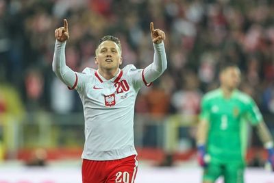 West Ham Naikan Tawaran demi Dapatkan Gelandang Napoli Ini