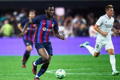 Disambut dengan Baik, Franck Kessie Sebut Barcelona Seperti Rumah Kedua
