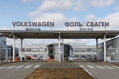 Volkswagen Bakal Lepas Pabriknya yang di Rusia, Ini Alasannya