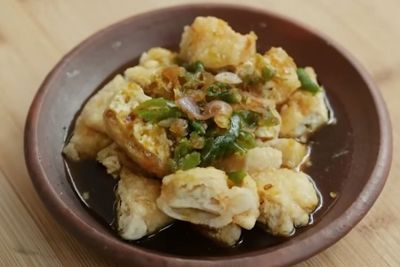 Resep Tahu Aci Krispi Kuah Gejrot, Camilan Gurih Pedas yang Bikin Nagih