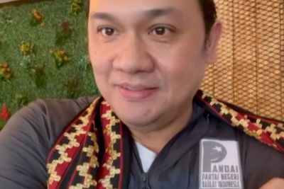 Farhat Abbas Gak Main-main Ikut Pemilu Daftarkan Partainya ke KPU, Netizen: Lucu-lucuan