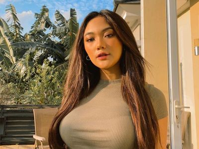 Profil dan Agama Marion Jola yang Tepis Aura Maghrib Soal Fuji yang Dicap Buruk