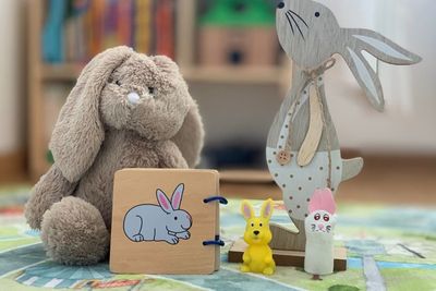 6 Rekomendasi Mainan Edukatif yang Cocok untuk Anak 1 Tahun