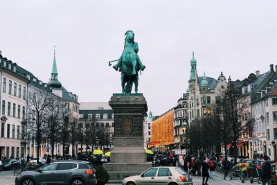 Hygge, Kunci Bahagia ala Orang Denmark yang Sangat Sederhana, Bisa Kamu Tiru Nih!