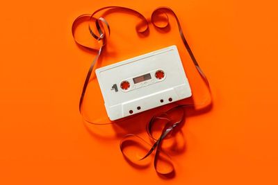 Kumpulan Lagu Berjudul Nostalgia, Ada Penyanyi Indonesia hingga Luar Negeri