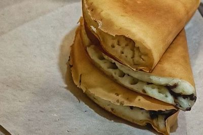 Terang Bulan Legendaris di Malang, Ada Sejak 1967 Masaknya Masih Jadul Pakai Loyang Seng