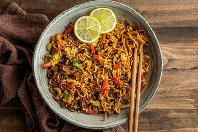 Heboh Resto Mie Pedas yang Viral Tak Punya Sertifikat Halal, Alasannya Bikin Kaget!