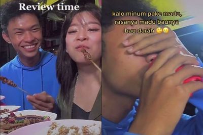 Ngeri, Wanita Ini Makan Sate dan Minum Darah Ular Kobra, Temannya Sampai Kesurupan