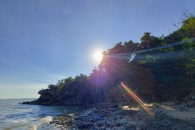 Pantai Batu Sulung, Dipenuhi Batu Karang Surga Bagi Para Pemancing!