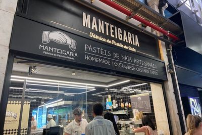 Time Out Market Lisbon, Pusatnya Kuliner Terbaik Portugal Dimasak Chef Top!