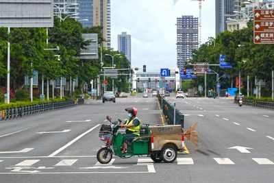 Tak Bisa Pulang, Sebanyak 80.000 Turis Terjebak di China Gegara Lockdown