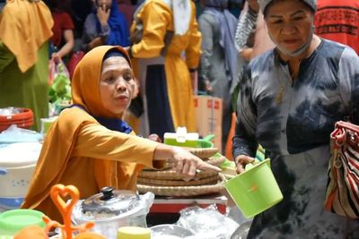 Heboh! Emak-emak di Makassar Mendadak Borong Gayung dan Baskom, Buat Apa?