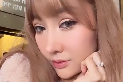 Wajah Cantik Baru Lucinta Luna Mirip Artis Korea, Netizen: Kembaran Park Bom 2NE1
