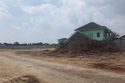 Rumah Mewah Berdiri di Tengah Proyek Tol Solo-Yogya, Pemiliknya Ogah Digusur Karena Ini!