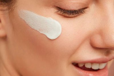 17 Agustus ala Gen Z, Cus Coba 3 Clay Mask Ini Biar Glowing Pas Ikut Lomba!