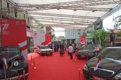 Meriahkan 17-an, Deretan Mobil Presiden Parkir di Sarinah, Ada yang Punya Soekarno