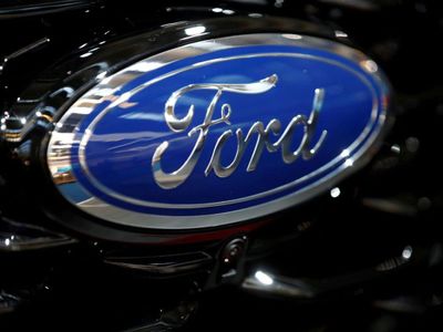Penjualan Ford Keok di Kandang Sendiri, Kok Bisa?
