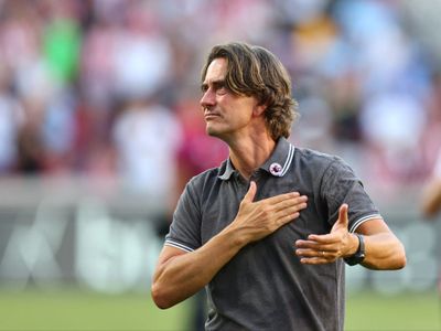 Pelatih Brentford Tak Bisa Berkata-kata Usai Hancurkan Manchester United