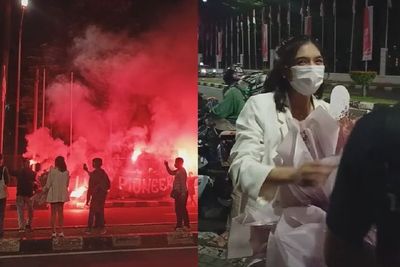 Perpisahan Gaby JKT48, Fans Bawa Spanduk The Last Pioneer dan Suar Mirip Suporter Bola