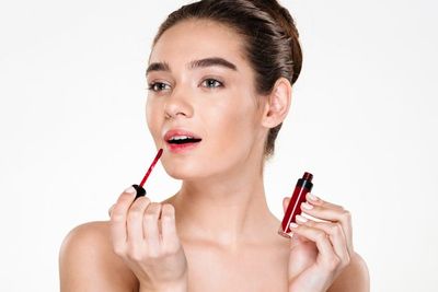 3 Rekomendasi Lip Care Biar Bibir On Point Rayakan HUT RI, Nomor 2 Ada Promo!