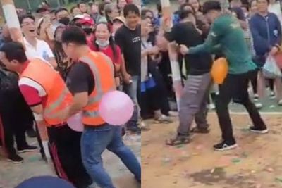 Momen Para Lelaki Ikut Lomba Mecahin Balon Pake Anu , Ngakak dan Bikin Warganet Salfok