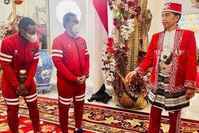 Bertemu Presiden Jokowi di Istana Merdeka, Timnas U-16 Bawa Trofi AFF 2022