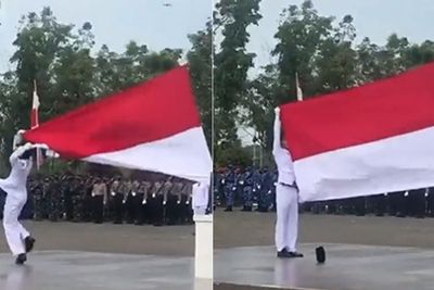 Gercep! Paskibraka Ini Putar Badan Bak Dansa Demi Kibarkan Merah Putih dengan Sempurna