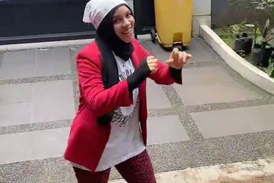 Gaya Sajidah Halilintar Joget TikTok, Konsep Outfit Ngejrengnya Bikin Netizen Kebingungan