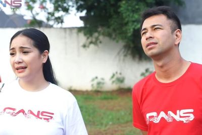 Raffi Ahmad Syok Hadiah Panjat Pinang Cuman Kompor, Gak Pake Mikir Kasih Uang Segepok