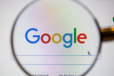 Pengumuman Penting, Google Bakal Tendang Konten yang Clickbait di Hasil Pencarian!